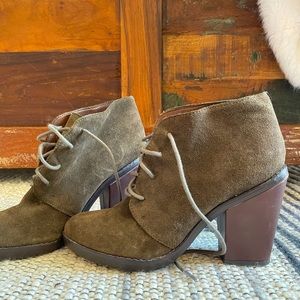 lace up ankle booties